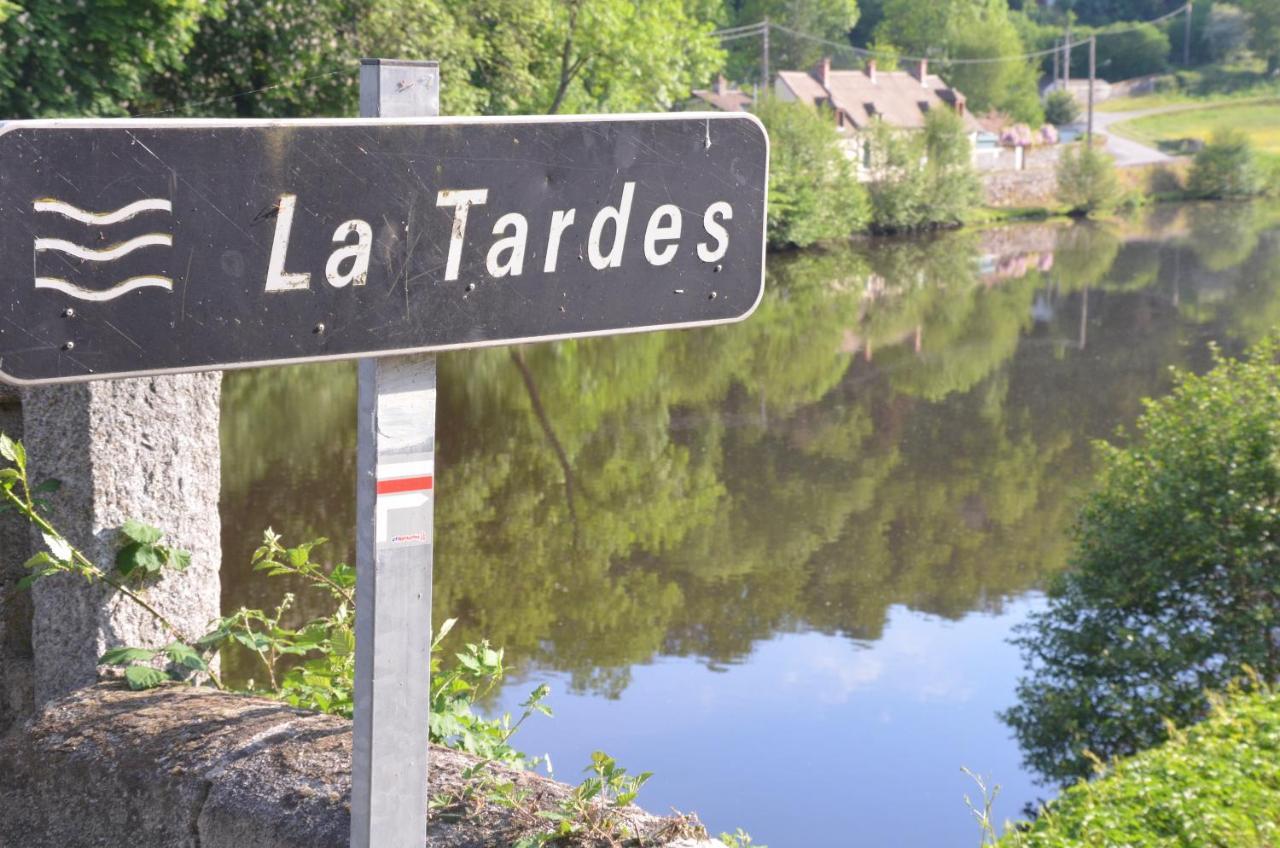 Gite Au Bord De L'Eau Jusqu'A 8 Personnes Chambon-sur-Voueize Exterior foto